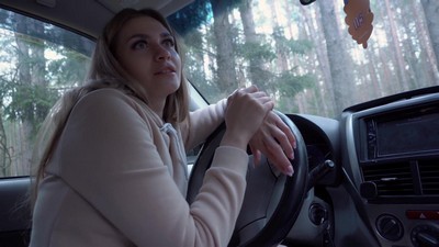  Грубый мужик накормил членом армянку Жасмин 