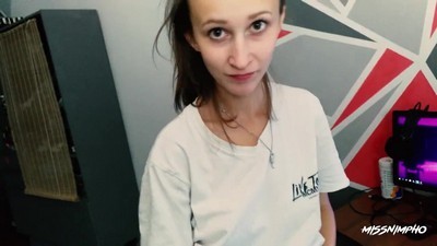  Русское хоум видео с брюнеткой умеющей хорошо сосать и подставлять пизду 