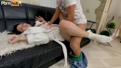 Потрахалась на камеру с любовником, чтобы бросить своего парня