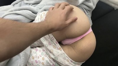 Жесткий анальный ганг банг с гимнасткой, которая ради ебли ушла из большого спорта