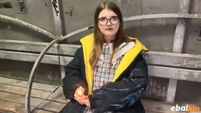 Подружки набухались и решили заглянуть к соседу-программисту