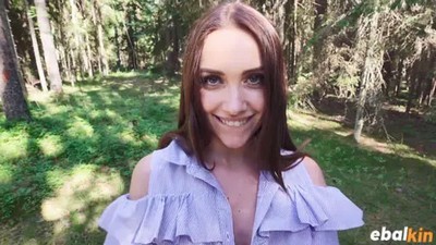 Очередную анальщицу привезли ко двору статусного господина