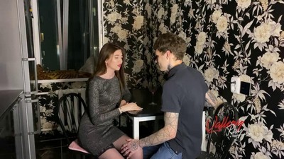 Массовый отсос на пьяной студенческой вечеринке