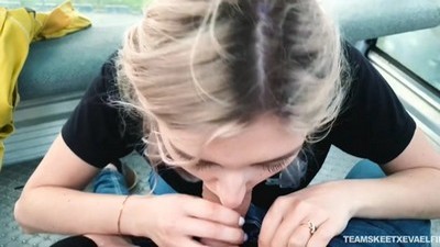 Молоденькие, Минет, Блондинки, Глубокий минет, Кончил в рот, Кончил на лицо, Красиво сосет, На публике, На улице,