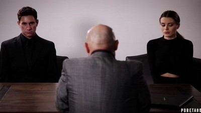 Ева хотела стать телеведущей и пришлось трахаться