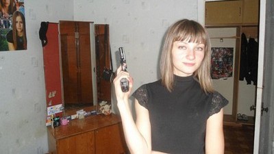 Трахнул в очко любимую женушку с идеальной фигурой на кухне