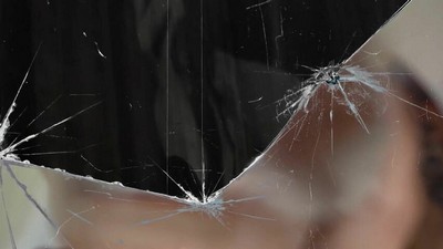 Русских горничных ебут во все щели хозяева большими пенисами